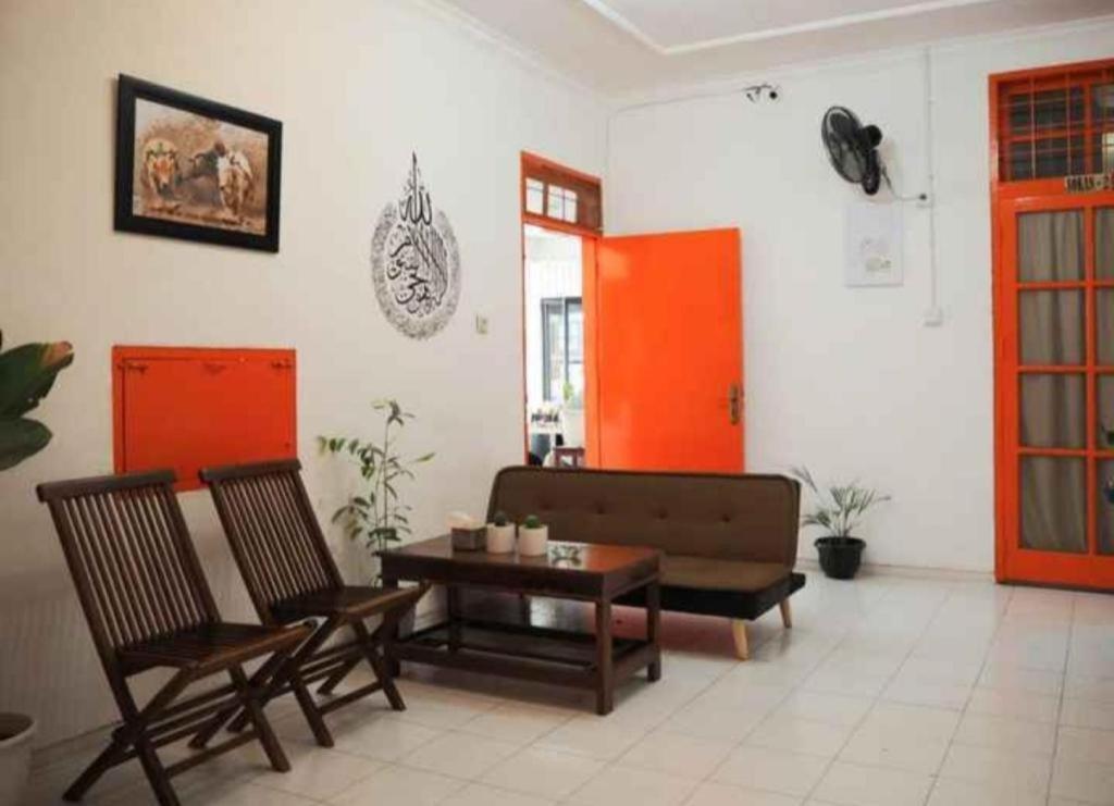 Oyo 91477 Fazira Home Stay Syariah Sibolga Exterior photo